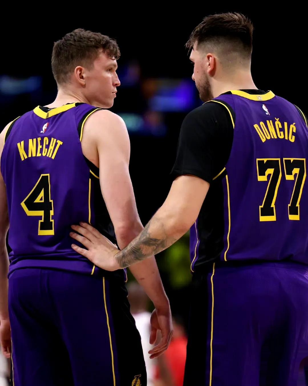 关于窗口期欧冠焦点战;洛杉矶湖人绝杀压哨;信心回归;年轻球员得到机会的信息 关于窗口期欧冠焦点战;洛杉矶湖人绝杀压哨;信心回归;年轻球员得到机会的信息