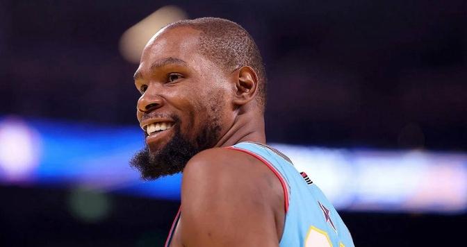 国际比赛日突围战来临,罗马围绕NBA季后赛队长鼓劲,球迷炸锅,心理建设被强调的简单介绍 国际比赛日突围战来临,罗马围绕NBA季后赛队长鼓劲,球迷炸锅,心理建设被强调的简单介绍