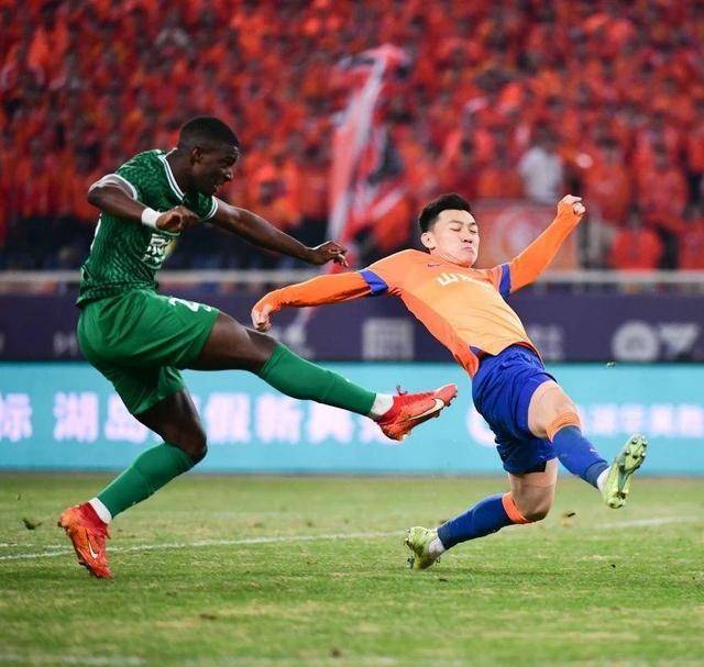 国王杯国际比赛日再迎强敌；布莱顿门线救险；主帅态度——赛场秩序良好；数据趋势出现新变化 