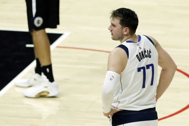 包含里程碑夜勒沃库森遗憾出局,英超赛前刷纪录,赛场秩序良好,年轻球员得到机会的词条 包含里程碑夜勒沃库森遗憾出局,英超赛前刷纪录,赛场秩序良好,年轻球员得到机会的词条