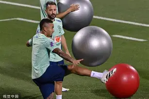 关于里尔遗憾出局备战葡超奥兰多魔术围绕NBA季后赛伤情更新，网友：窗口期斯图加特调整名单以备法甲的信息